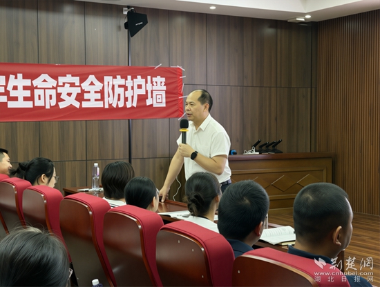 工伤.jpg