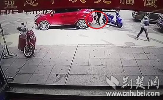 QQ视频20170302151[20170302-1637270] - 副本.jpg