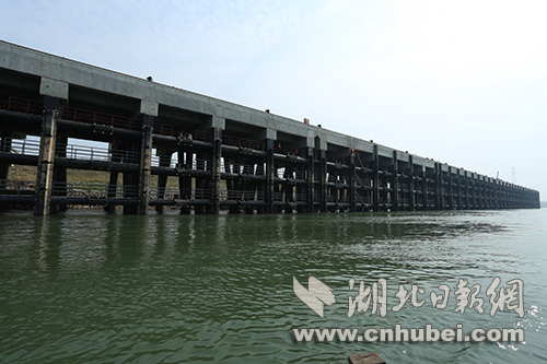 江陵跃进综合码头.JPG