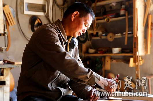 稿图7.jpg 稿图7.jpg