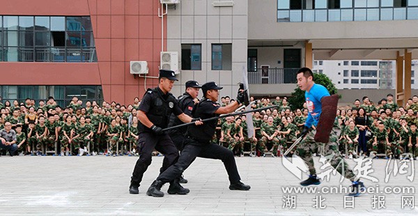 反恐1.jpg