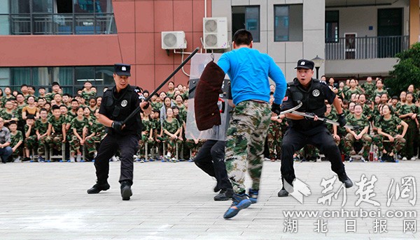 反恐2.jpg