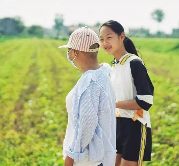 6分半钟，央视报道松滋孝心女儿，乖到让人心疼！