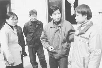 鄂州市教育局请回流失生(图)