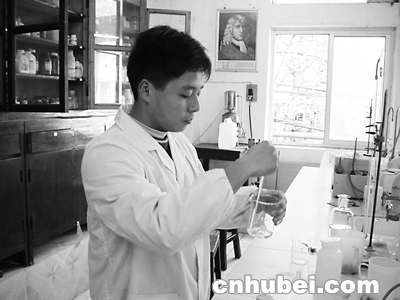 保送北大入选第35届国际化学奥赛国家队 晏琦