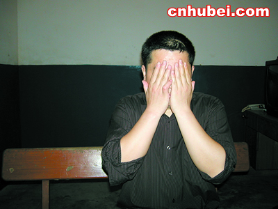 储蓄所主任梦想一夜暴富80万元公款买彩票(图