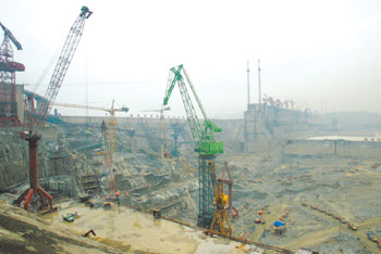 关于三峡工程:过去和未来的毕业论文格式范文