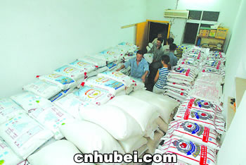 陈米成了泰国香米 10吨假货昨被查封(图)