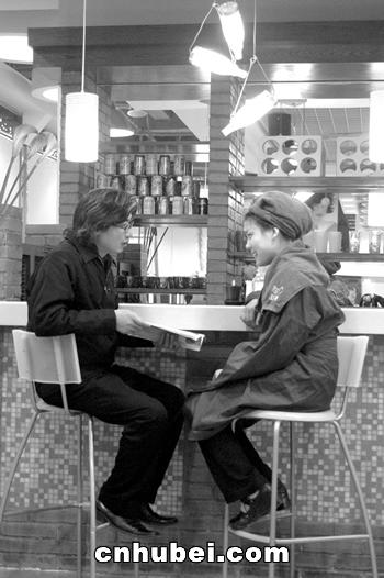 <em>发型师</em>教你<em>穿衣服</em>(图)