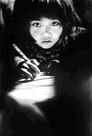 大眼睛女孩苏明娟当上了老师(图)