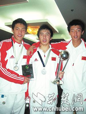 亚少赛夺冠 足协被迫考虑国少队归宿