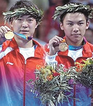 中国奥运冠军录:32块金牌 32种感动(组图)
