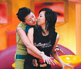 小S假扮王力宏献吻张惠妹大方接受(图)