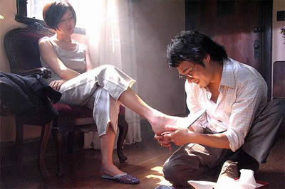 《做头》:精致华美晦涩 一场沉沦的爱情(图)