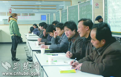 昔日蚂蚁般的农民工哪去了 透视今春民工流(图