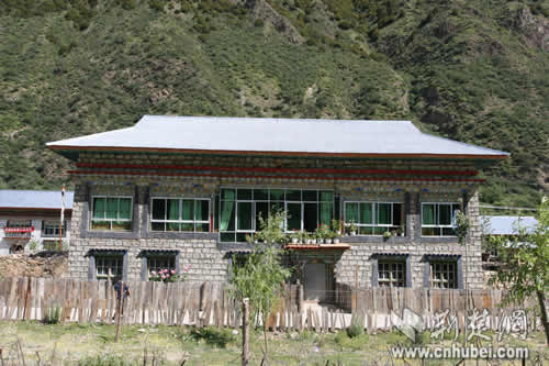 组图:林芝至拉萨途中见闻(上)