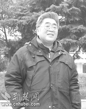 【名师风采】张庆圭:情境中教活英语(图)