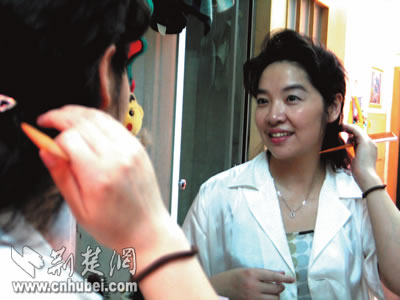 <em>湖北警官学院</em>的<em>美女</em>教头_潇潇疯子_新浪博客