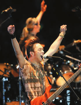 Beyond告别光辉岁月(图)