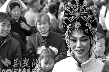 文化站展现新生机:湖北省文化产业面面观(一)