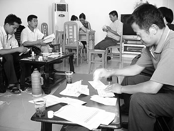 从收税到管账--麻城市乡镇财政所转变职能调查