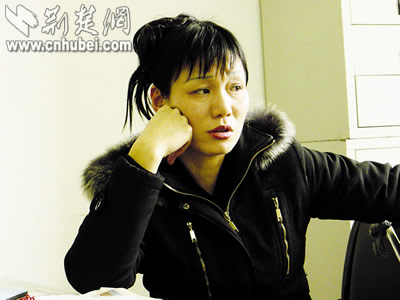 武汉残疾姑娘文青登上世界冠军领奖台(图)