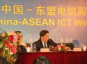 最新统计数据:目前中国互联网上网人数达9880