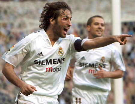 西甲-银河战舰火力全开复仇 皇马4比2力挫巴萨