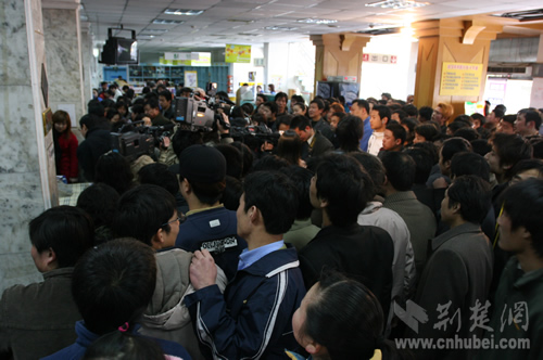 俞可欣武汉签售新书《情海星空--我与刘德华》