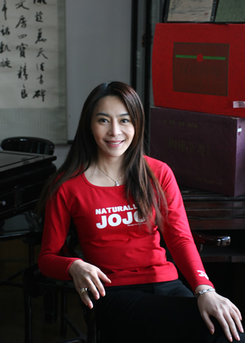 俞可欣武汉签售新书《情海星空--我与刘德华