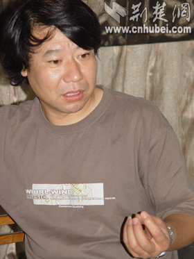 不一样的黑鬼画家--访湖北美术出版社画家吴