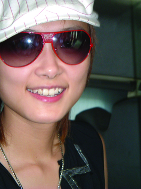 1个月为天娱狂赚600万 超女李宇春成挣钱超