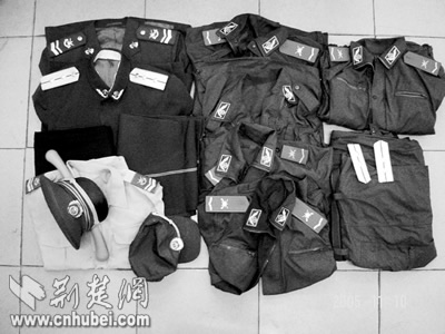 武汉打掉涉枪黑恶团伙 组织严密冒充武警(图)