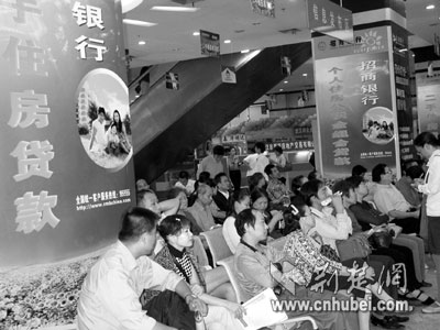 次新房交易合理避税 缴税多半双方分摊(图)