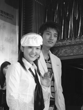 超女电视剧9日在长沙开机 众超女悉数到场(图