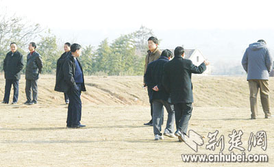 武汉光华工资高中部罢课学校孔孟作文拖欠高中我读老师集体图片