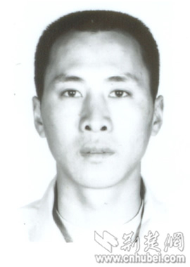 儿子返乡前离奇失踪 家父只身赴广东寻亲(图)