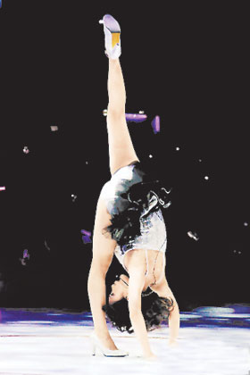 高难度舞蹈带来满身伤痕 蔡依林:牺牲了朋友和