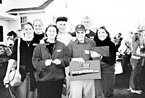 布什亲妹妹以出版家族史首次高调露面(图)