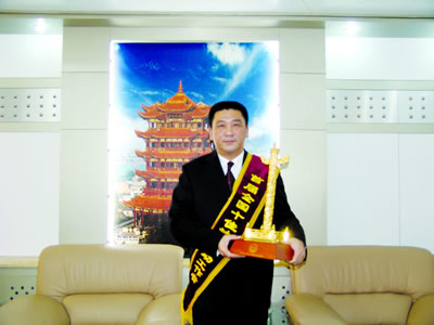 从搬运工到知名律师 王林为有理无钱者鼓与呼