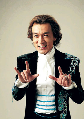 李咏无视规定代言地板 央视纪检部要调查(图)