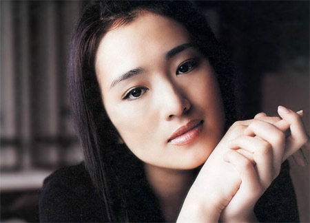 巩俐被曝面部种植黄金丝防老(图)