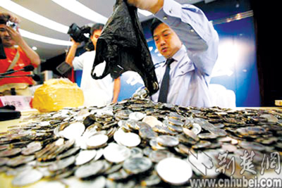 武汉经济犯罪侦查精英讲述经侦大案背后高智商