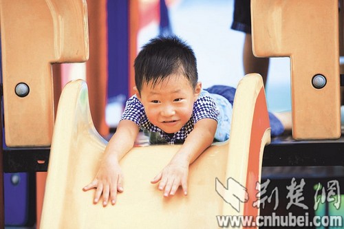 武汉民办幼儿园一学期收费最高27000元 家长