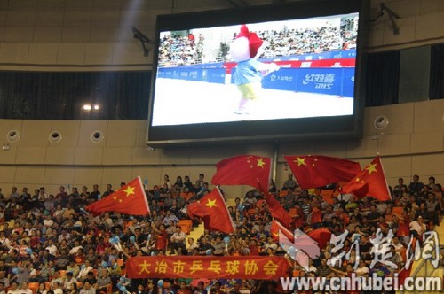 2012年女乒世界杯刘诗雯夺冠 新加坡冯天薇无