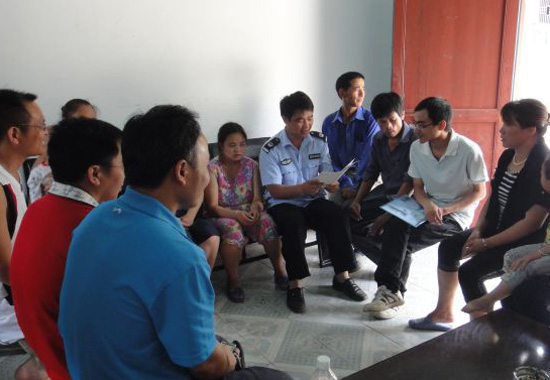 湖南怀化法律服务出新招:村里有了法律顾问-荆