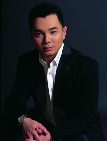 李湘前夫李厚霖与新加坡乒坛一姐李佳薇结婚