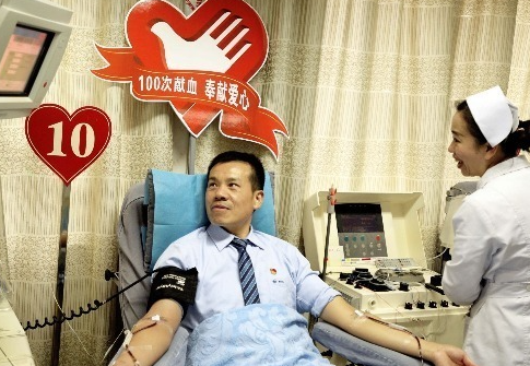 ���ޣ��人����8�����ȫ���޳���Ѫ�Ƚ�����