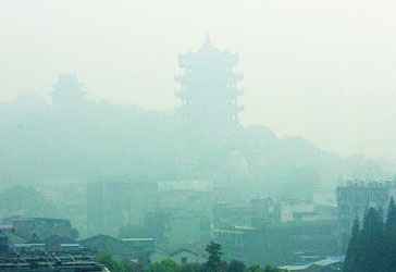 武汉11日空气污染全国第一 雾霾锁城还将继续