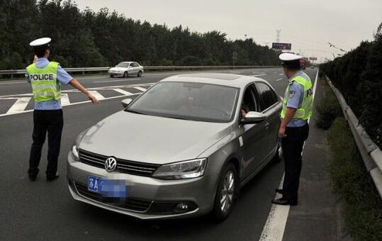 2015湖北高考分数线公布 一本理工510分文史